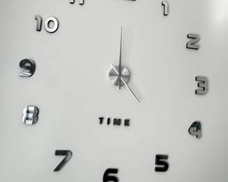 Wall clock 