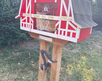 Grand Ole Opry Little Library