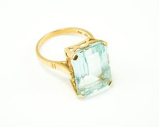 Aquamarine & 14k ring