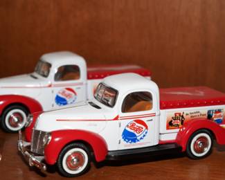 Pepsi Cola trunk-c1940's