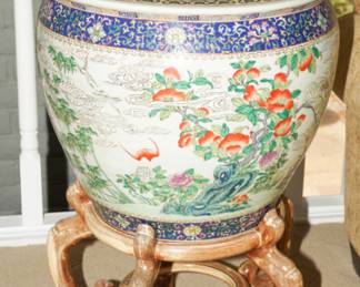 Asian fish bowl with base