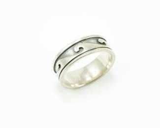 Sterling ring