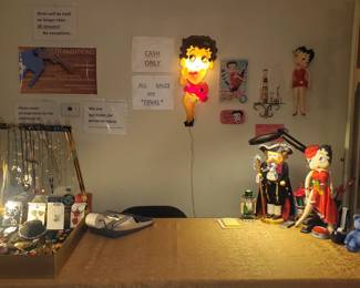 *** BETTY BOOP ITEMS ARE NOT FOR SALE ***