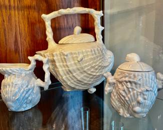 Vintage Ceramic Conch Shell Teapot with Clam Shell Lid with Sugar & Creamer