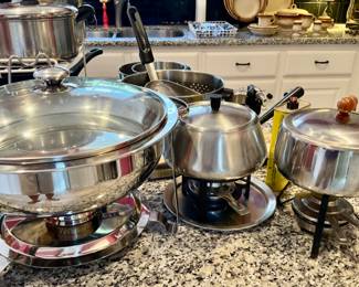 Serving dish with sterno, 2 fondue pot