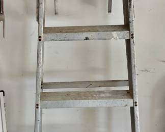 6 ft ladder