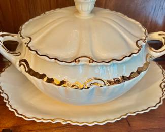 Soup/ Vegetable Tureen