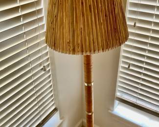 Floor lamp