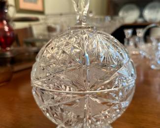 Vintage crystal lidded candy dish.