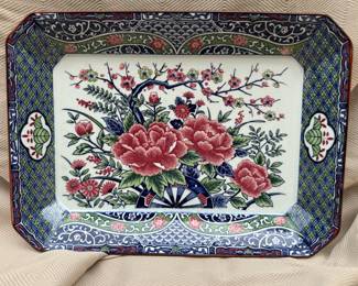 Small vintage Japanese Otetsu Toyo china plate.