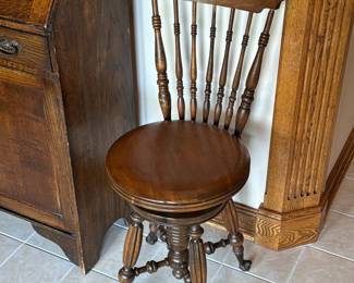 Gorgeous antique claw foot chair