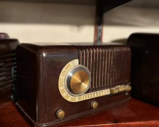 Silvertone "candy cane" radio