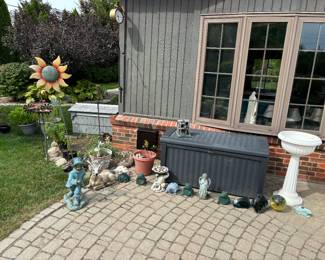 Garden statues, outdoor storage box, bird bath