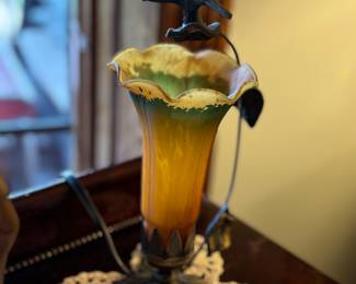 Tiffany style hummingbird lamp