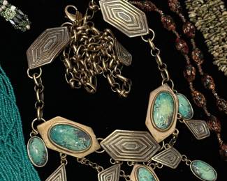 Beautiful vintage turquoise necklace 