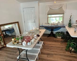 Plants, Mirror, Miscellaneous Kitchen ware