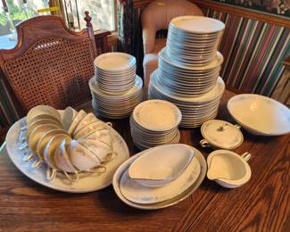 Noritake, Roseberry patern 