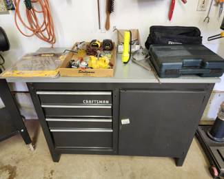 Craftsman work bench