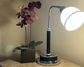 Home Decor
Desk Lamp