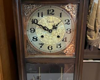 Vintage Elliot 30-day mantle clock