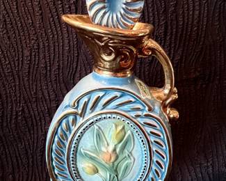 Jim Beam's 1973 "Tulips" whiskey decanter