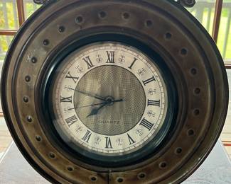 Metal tabletop clock