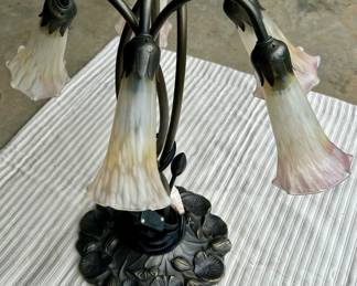 Metal lily pond lamp with glass shades