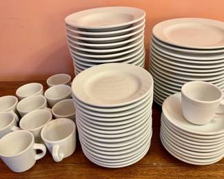 William Sonoma Dish Set: Dinner Plates, Salad Plates & Soup Bowls, Teacups & Saucers, Very Lightly Used
Lot #: 33