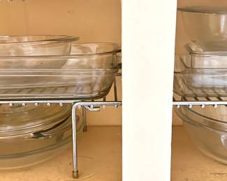 12 Vintage Glass Baking Pans & Mixing Bowls, Mostly Pyrex
Lot #: 154