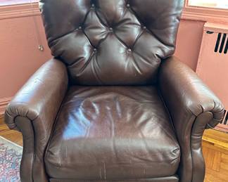 Vintage Lane Industries Leather Recliner Lounge Chair
Lot #: 53