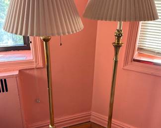 2 Vintage Gold Tone Floor Lamps
Lot #: 163