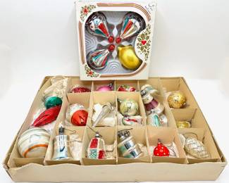 Over 24 Vintage Christmas Ornaments
Lot #: 209