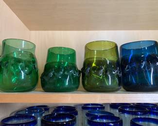 Glass tumblers with dimbles/bubble design