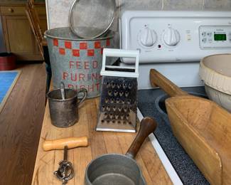 Feed Purina Right Advertising 1 Gallon Dry Bucket + Small Cast Iron Butter Warmer