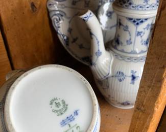 Presale Available: Royal Copenhagen - ROYAL COPENHAGEN SET IS SOLD - Hen box is still available