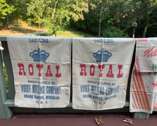 Vintage Advertising Feed Cloth Sacks (Master Mix, Kellogs, Royal, & Purina) Many 100 lb and 140 lb Bags