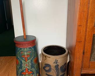 Decorative wooden barrel butter churn