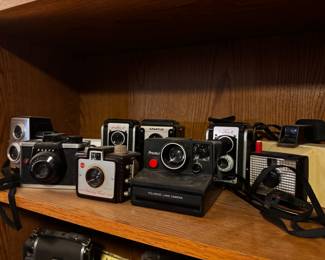 Lots of Vintage Cameras, Polaroid, Kodak & Accessories