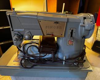 Singer Sewing Machine