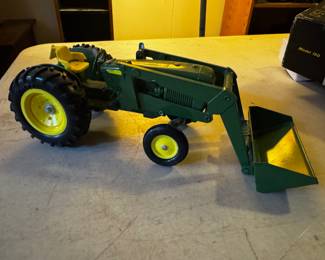 John Deere Metal Farm Toy