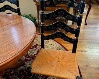 #174	Tell City Oak Round Table w/4 Black-Painted Rushing Seats & Leaf  - 44-59x29	 $275.00 
