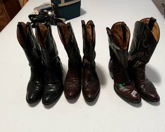 Size 8D boots $30