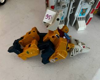 #111	Vtg. Transformer Headmaster Wiredwolf	 $35.00 
