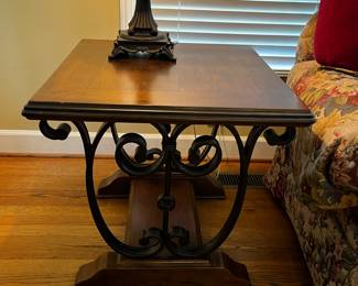 #181	Metal Base w/wood Top End Table - 26x26x24	 $100.00 
