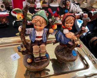 #154	Guy and Guy Hummel in a Tree	 $20.00 
