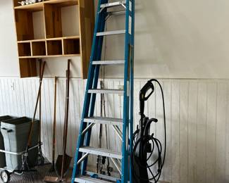 #127	Werner 8' Ladder 	 $80.00 
