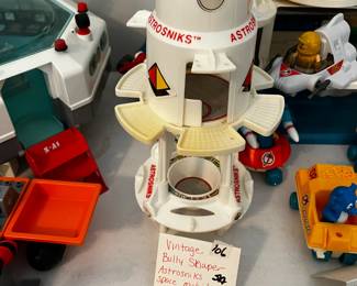 #106	Vtg/ Bully Shape Astrosniks Space Mobil	 $25.00 
