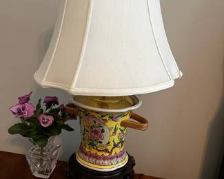 #70	Yellow Ginger Jar Lamp  on a wood Base w/asian design - 24" tall	 $125.00 
