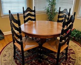 #174	Tell City Oak Round Table w/4 Black-Painted Rushing Seats & Leaf  - 44-59x29	 $275.00 
