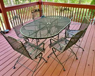 Wrought Iron Outdoor Furniture